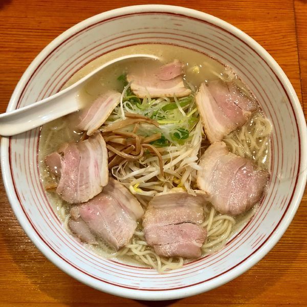 「塩チャーシュー麺 (880円)」@木鶏製麺所の写真