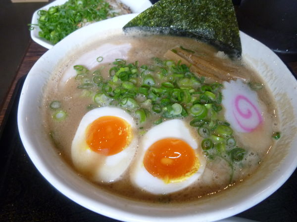 「味玉らーめん」@麺家 チャクリキの写真