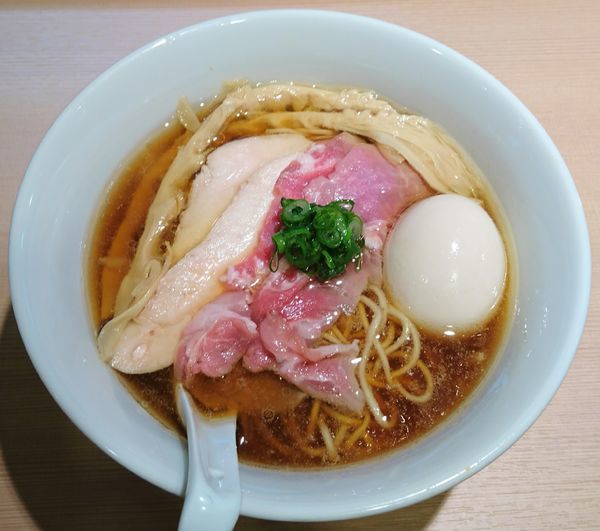 「特製醤油らぁ麺」@らぁ麺 はやし田 新宿本店の写真