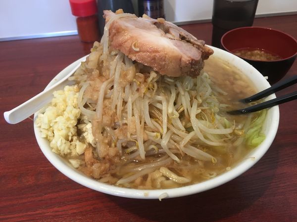 「ラーメン（麺少な目、750¥）」@俺の生きる道 つくば店の写真