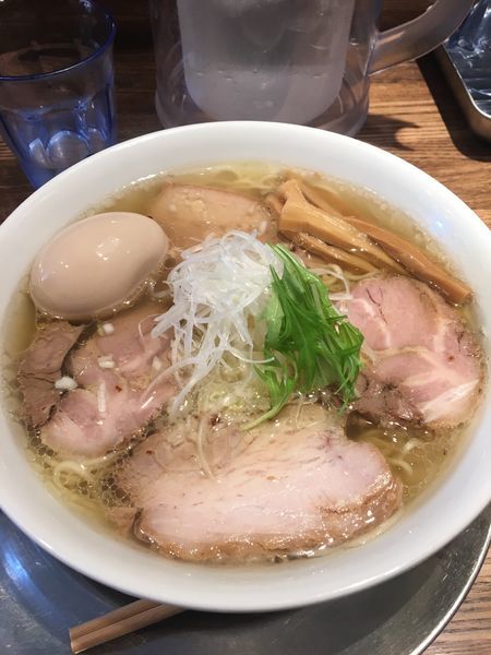 「味玉汐の旨味そば チャーシュー」@Tomboの写真