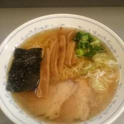 ラーメン 700円