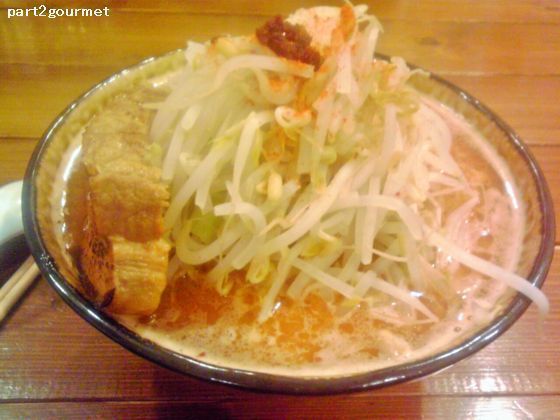 「赤富士 「ニンニクアブラ」(860円)」@麺処 はいからの写真