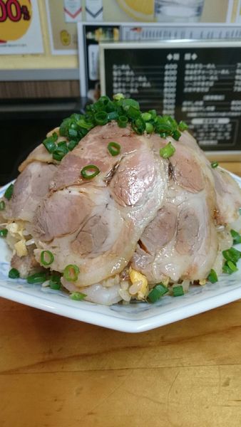 「海老入り肉盛り炒飯（叉焼）1000円」@鳳凰の写真