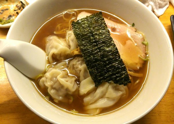 「わんたんめん（麺ハーフ）　1200－50円」@嚆矢の写真