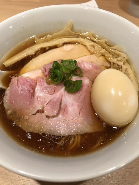 「特製醤油らぁ麺＋鶏茶漬け」@らぁ麺 はやし田 新宿本店の写真