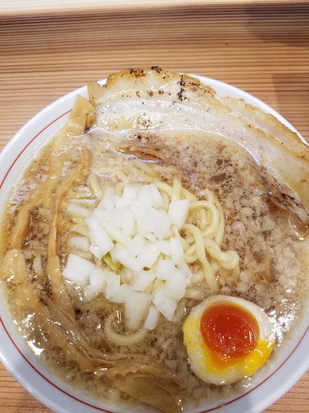 「背脂中華そば」@新潟発祥 なおじ 足立六町店の写真