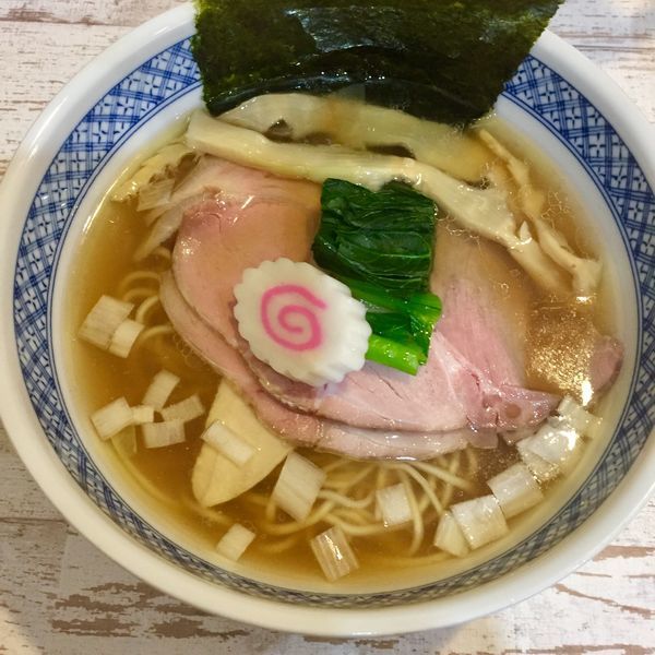 「【気まぐれ限定】天草大王と真鯛の中華そば￥900」@中華そば 四つ葉の写真