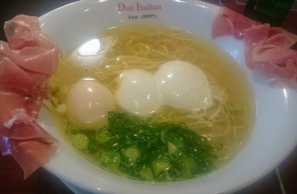 「生ハムフロマージュ」@黄金の塩らぁ麺 due Italian 市ヶ谷店の写真