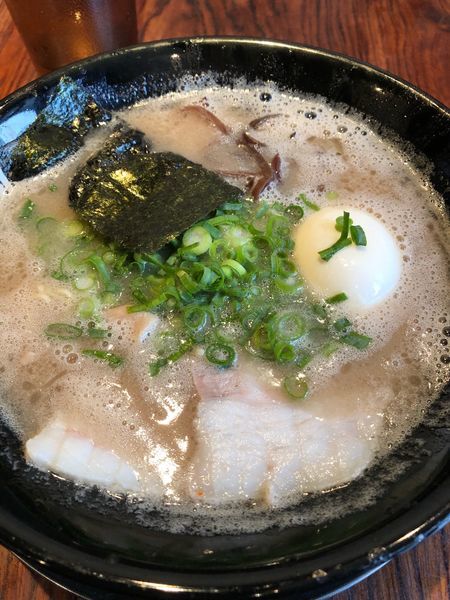 「味玉ラーメン 750円」@博多一双 博多駅東本店の写真