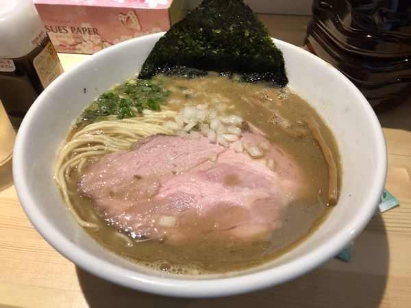 「濃厚ラーメン」@麺処しろの写真
