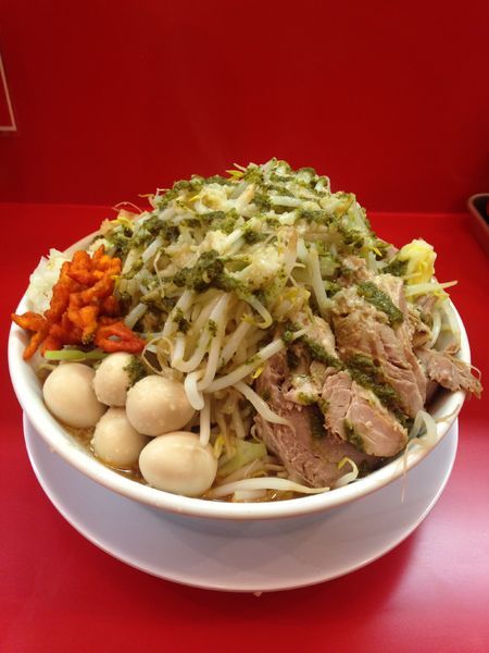 「トマトラーメン大 うずら 豚増し」@自家製麺 ダイサンの写真