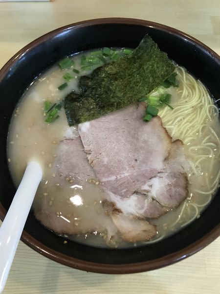 「博多ラーメン、替え玉」@九州ラーメン 長浜や 中野店の写真