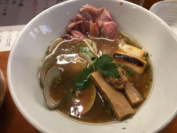 「鴨と貝出汁の醤油ラーメン」@醤油と貝と麺そして人と夢の写真