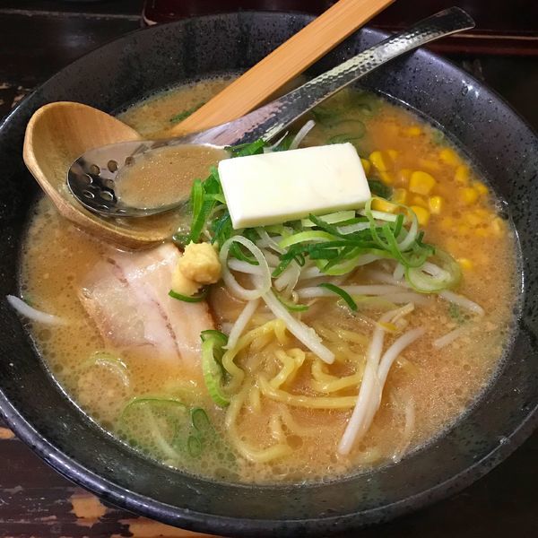 「濃厚味噌バターコーンラーメン」@無双 門前仲町店の写真