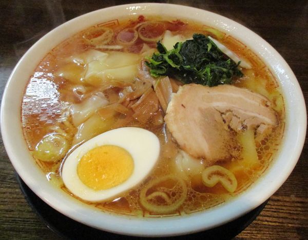 「ワンタン麺　550円」@中華そば 光来の写真