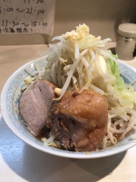 「ラーメン 少なめ ヤサイマシ 700円」@らーめん 陸 尾山台店の写真