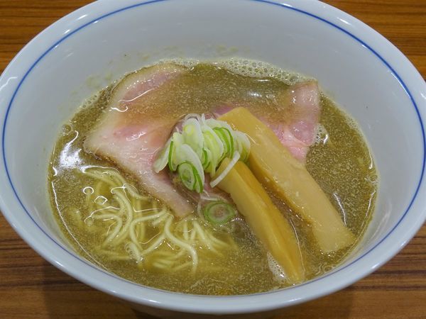 「中華そば 780円 ＋ チャーシューご飯 300円」@中華そば 西川の写真