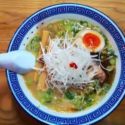 トロにくラーメン