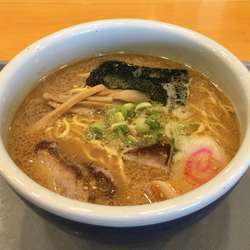 醤油ラーメン(大盛り) $10.95