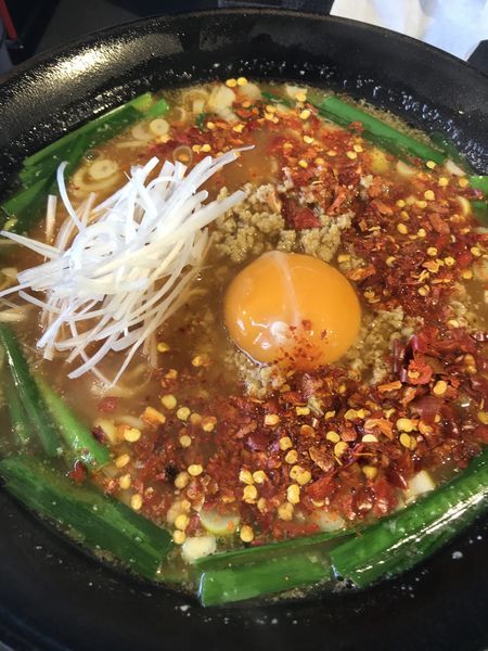 「鶏タンタン麺」@鶏がら白湯そば 鶏冠の写真