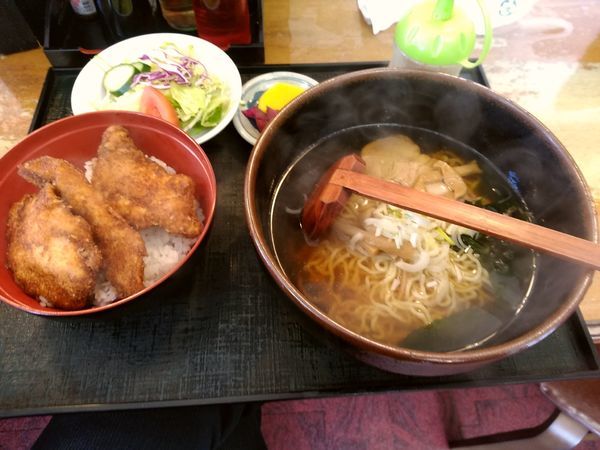 「ソースカツセット(並盛)900円」@らぁめん工房 しんざんの写真