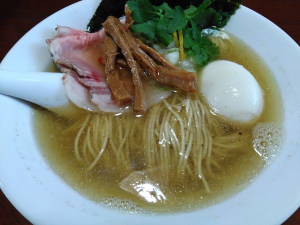 「メンマ煮干しそば(白)+味たま計1000円」@と多゛食堂の写真