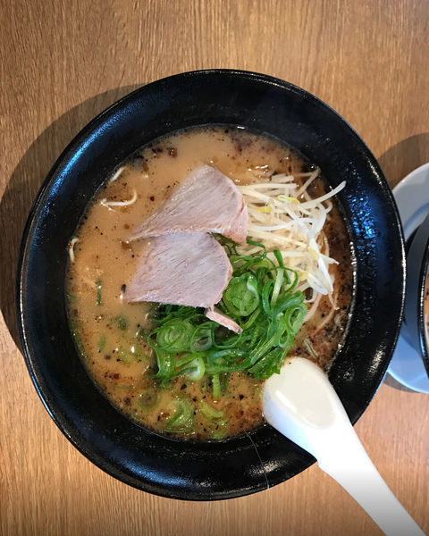「黒ラーメン」@元祖 広島牛骨醤油ラーメン 大嵐の写真