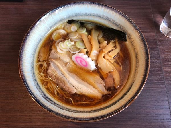 「煮干しらーめん」@横浜家系ラーメン やまふじ家 野田店の写真