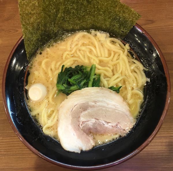 「豚骨醤油」@横浜家系ラーメン 一刀家 赤坂本店の写真