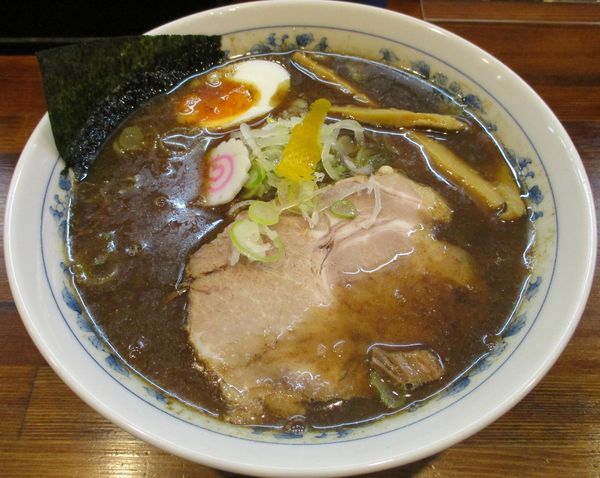 「中華そば（麺半分）780円」@名前のない中華そば屋の写真