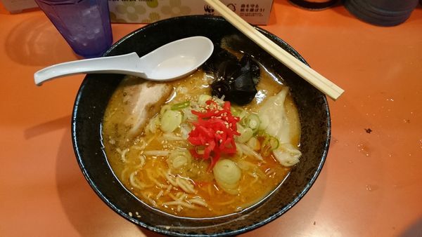 「四川味噌ラーメン中辛870円」@春夏冬 本店の写真