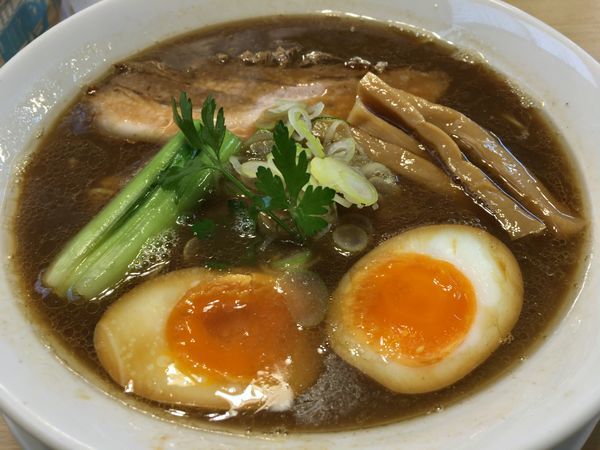 「煮干し醤油ソバ ハード」@らーめんDINING れんげの写真