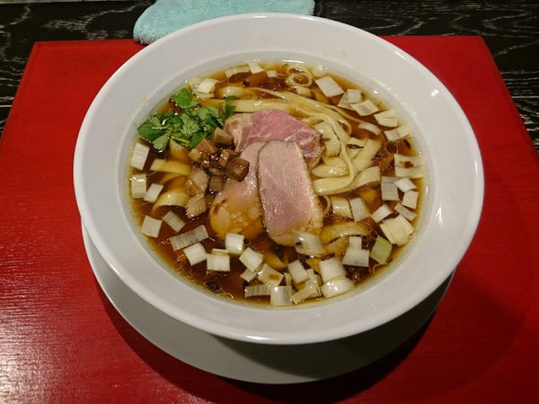 「鴨だし醤油らーめん」@鴨だしらーめん 鴨福の写真