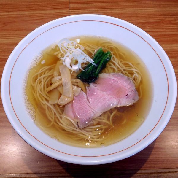 「白だし醤油ら～麺（ライ麦入りストレート麺 650円）」@ら〜麺 安至の写真