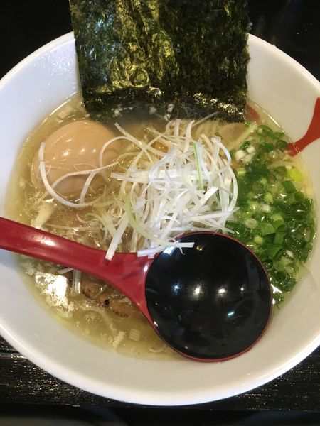 「塩味玉らーめん」@麺や一忠の写真
