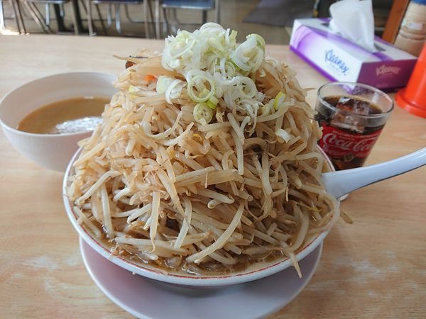 「みそらーめん大盛 700円」@食亭悦楽苑の写真