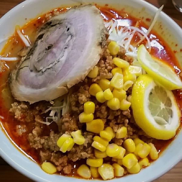 「火山らぁめん（辛め）900円」@旭川らぁめん としまるの写真