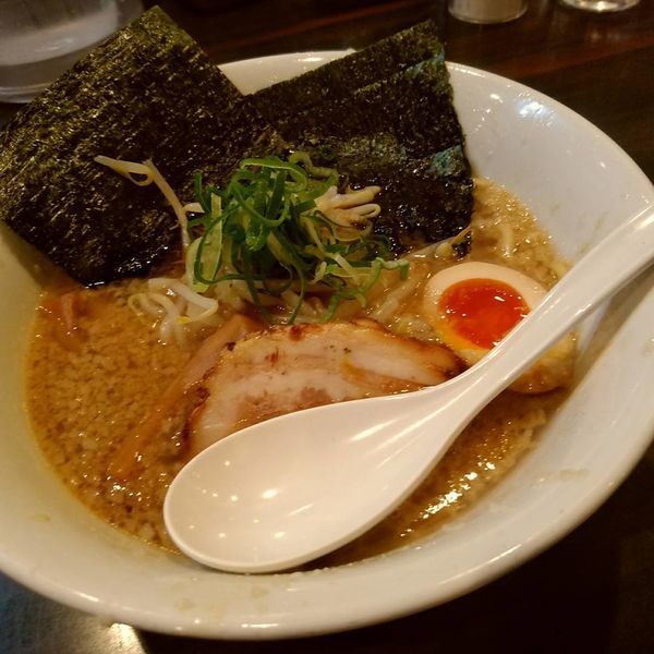 「環七ラーメン(並盛・140g・脂ふつう)734円」@環七ラーメン 周麺の写真