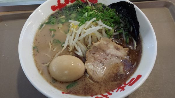 「なんつッ亭とんこつラーメン海老名バージョン920円」@ゑびな軒 東名海老名SA下り線店の写真