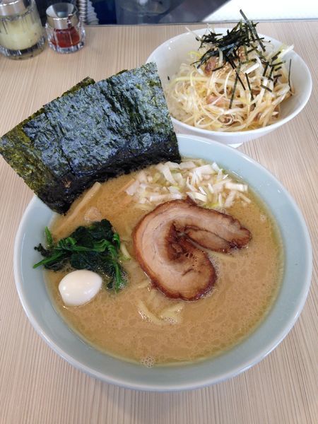 「醤油豚骨 お得セット 並1000円」@松華家の写真