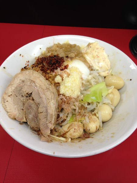 「まぜそば780円 うずら100円」@ラーメン一心の写真