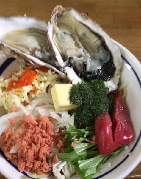 「如月限定 活殻牡蠣 和え蕎麦 S & 殻牡蠣2個増量」@MENYA 食い味の道有楽の写真