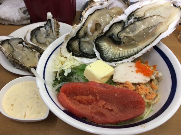 「限定 如月 活殻牡蠣 和え蕎麦(バター入り)S＋牡蠣2個増量」@MENYA 食い味の道有楽の写真