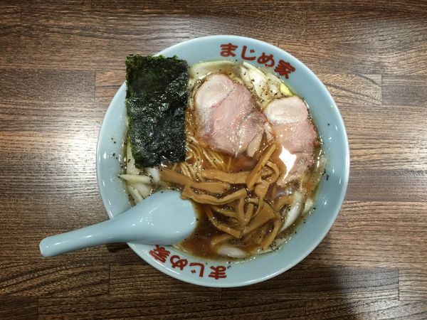 「王様中華そば」@豚骨醤油ラーメン まじめ家の写真