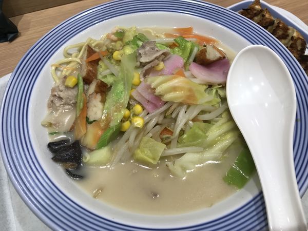 「長崎ちゃんぽんAセット（820円＋外税）」@リンガーハット 小田原ダイナシティ店の写真