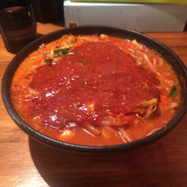 「どて辛めん バラ肉倍増」@どてちん 習志野店の写真