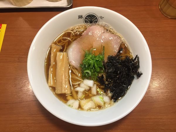 「煮干しラーメン」@らぁ麺とうひちの写真