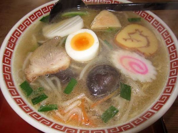 「五目中華ソバ　650円」@さかえやの写真