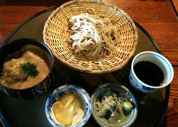 「お楽しみメニュー（とろろ飯＋半そば）　980円」@日本料理 筑膳の写真